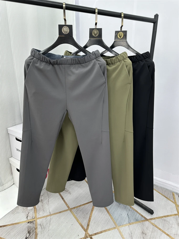 

Мужские уличные повседневные брюки: ветрозащитные, водоотталкивающие, с эластичным поясом, прямые штанины, для походов и активного отдыха, мягкие, модные, городские.