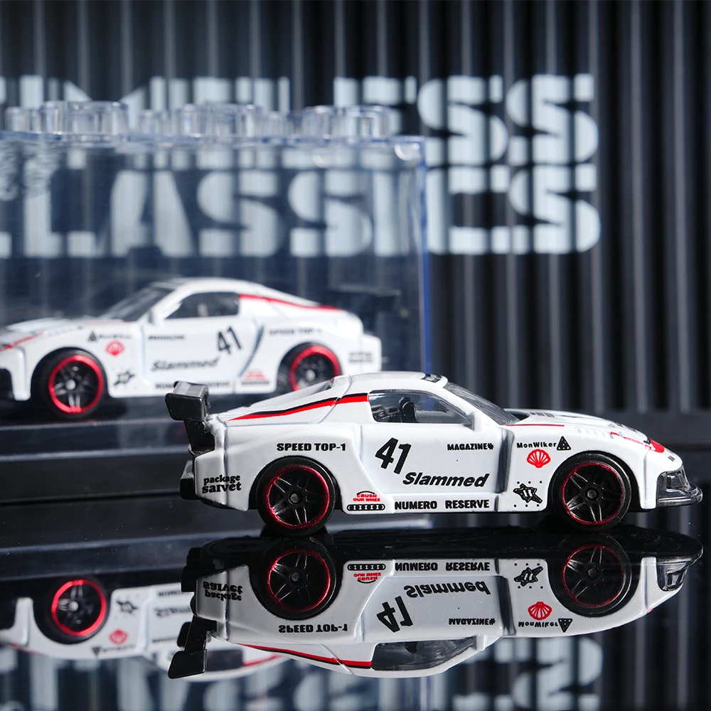 

Машинка-модель White No.41 «Slammed» (красные диски), масштаб 1:64, инерционная, коллекционная, для автолюбителей и детей