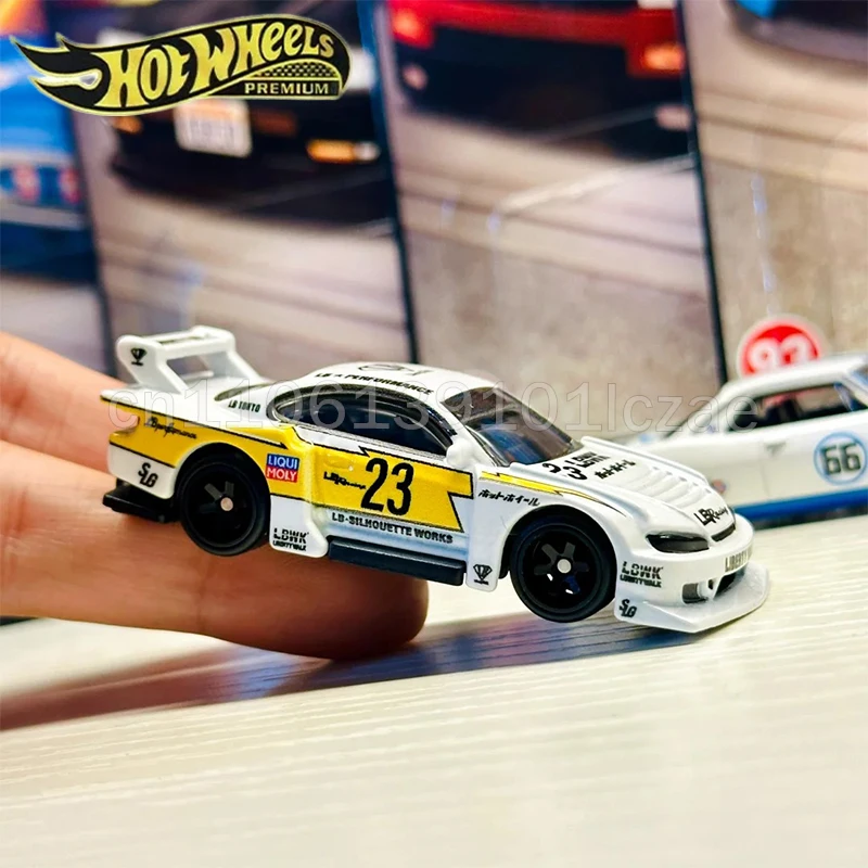 

Hot Wheels Premium Boulevard GJT68 Metal Base Rubber Tires Diecast Toy Cars Nissan Silvia Porsche Chevrolet Corvair Collectibles
