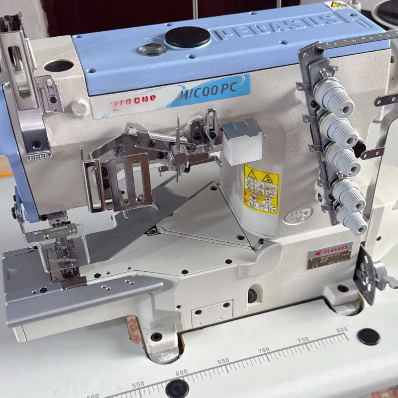 W600PC Small Square Head Interlock Sewing Machine Three Needles Five Threads Industrial 8669 Kancha Original and Genuine