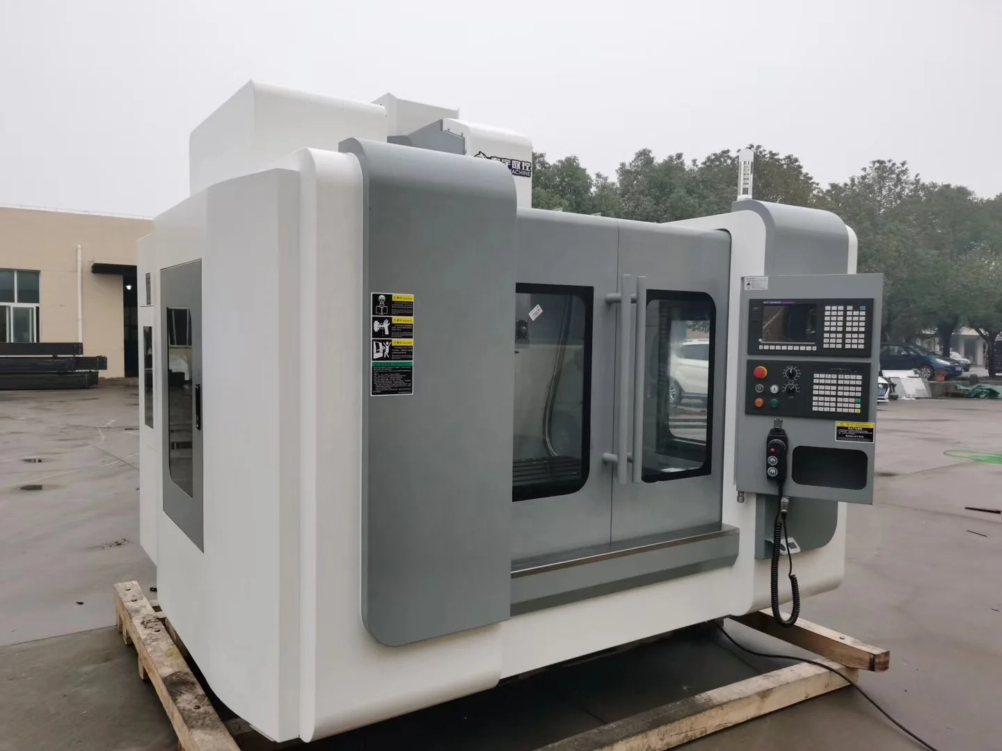 Milling Hine Vmc855hl Fully Protected Vertical CNC Hining Center Manufacturing Plant Single Provided Gear 24 GSK 7.5