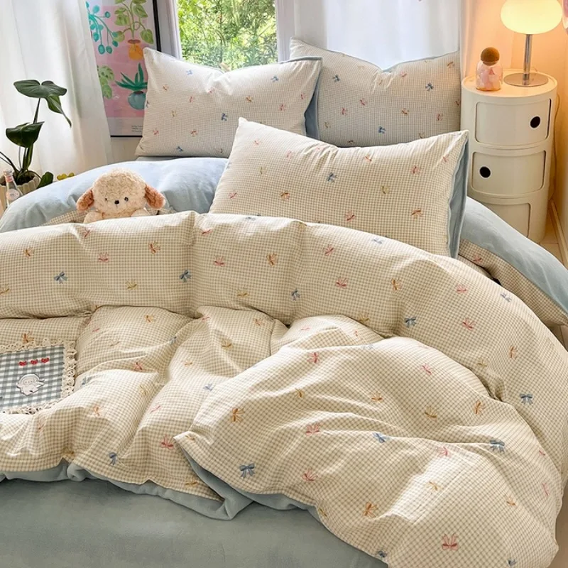 Idyllic small fresh thickened milk fleece four-piece coral fleece winter warm student four-piece set