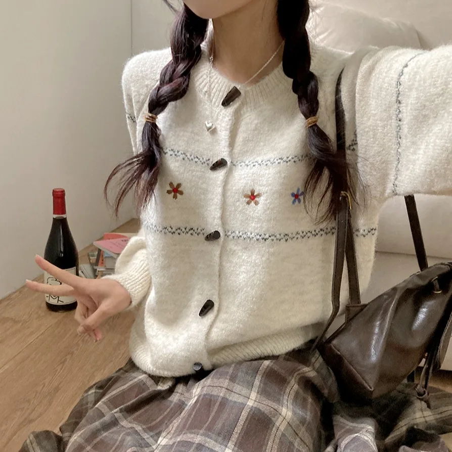 المرأة محبوك مفتوحة الجبهة سترة معطف مطرز زر فضفاض تنوعا الخريف الشتاء Faion الكورية Sle طويل Sve