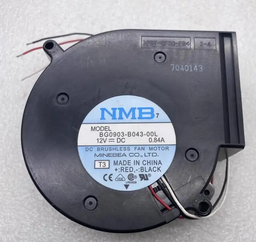 

NMB BG0903-B043-00L DC 12V 0.84A 97x94x33mm 3-Wire Server Cooling Fan