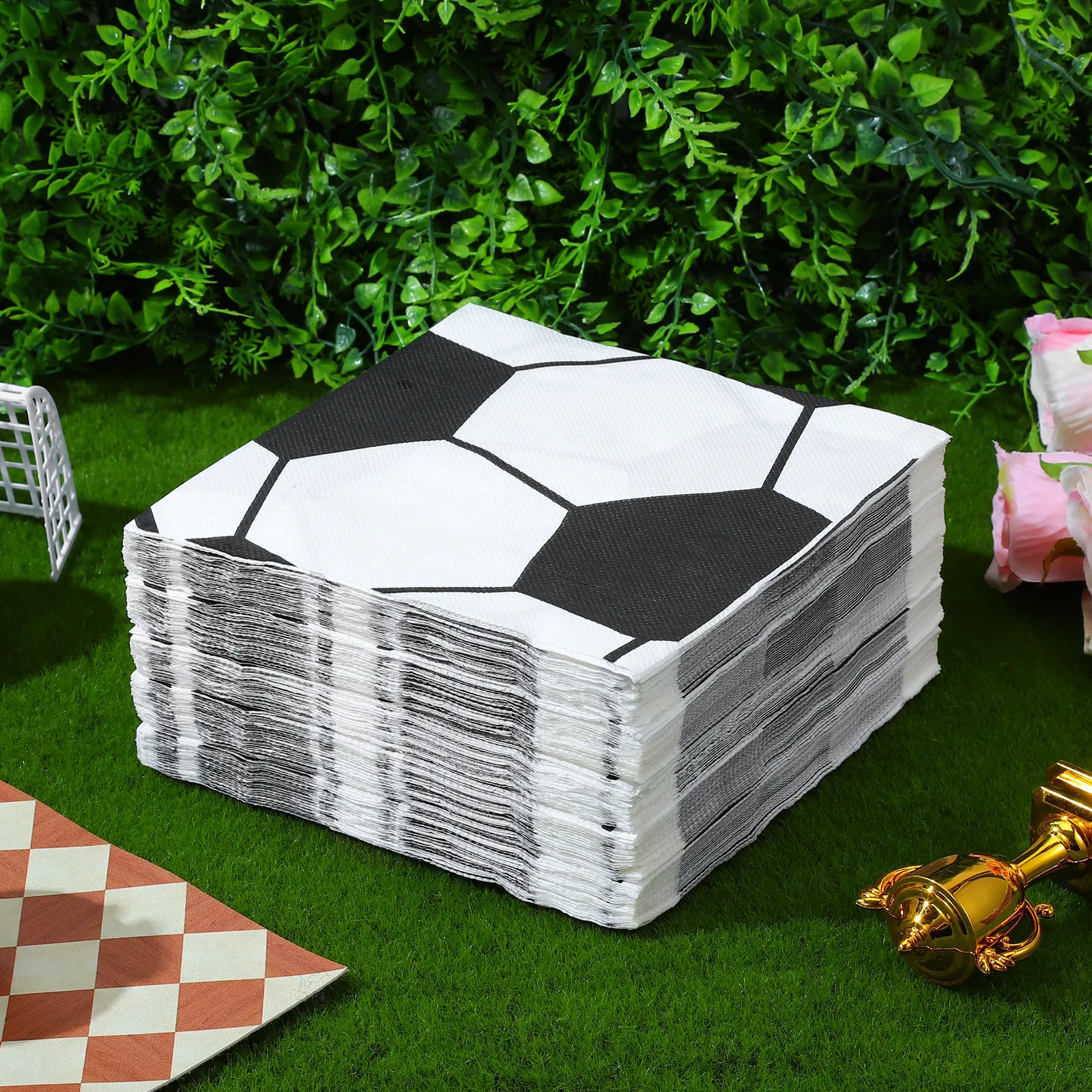 

100Pcs Soccer Printed Napkins Paper Cartoon Pattern Party Birthday Wedding Baby Shower Tissue Napkins Supplies