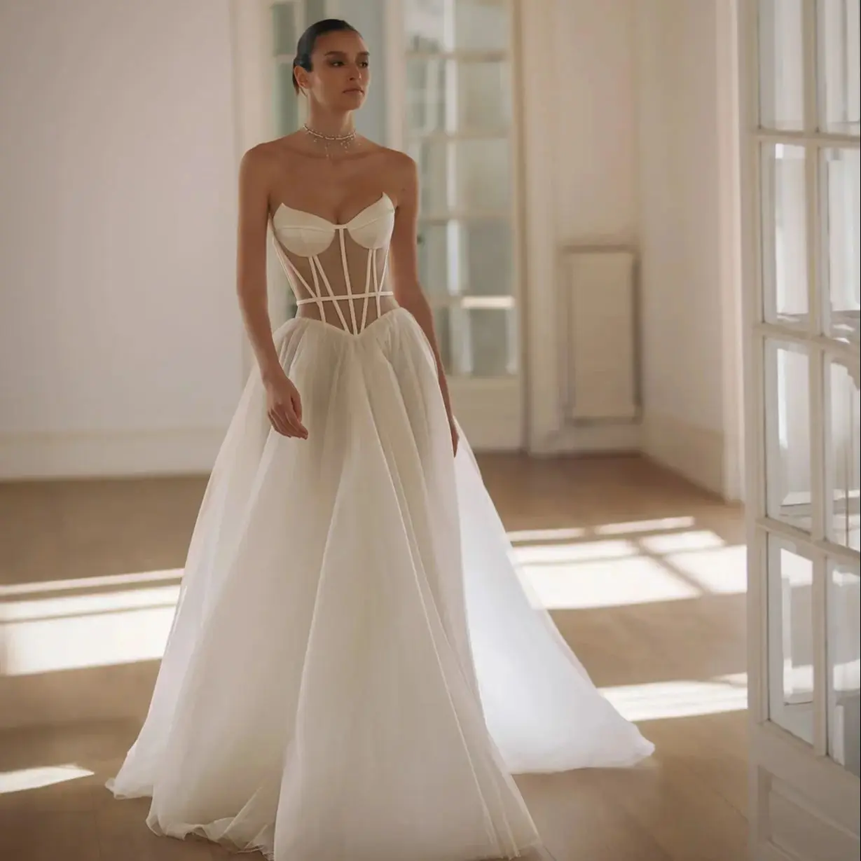 

Simple White Wedding Dresses A Line Sweetheart Tulle Vestidos de Soriee Women Wear Morden Sleeveless Robes de Novia Customized