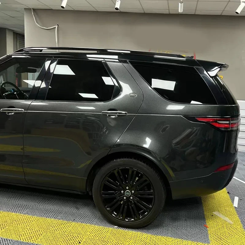 

Популярная глянцевая пленка для оклейки авто цвета графитовый серый, устойчивая к УФ-излучению, долговечная, для изменения цвета автомобиля