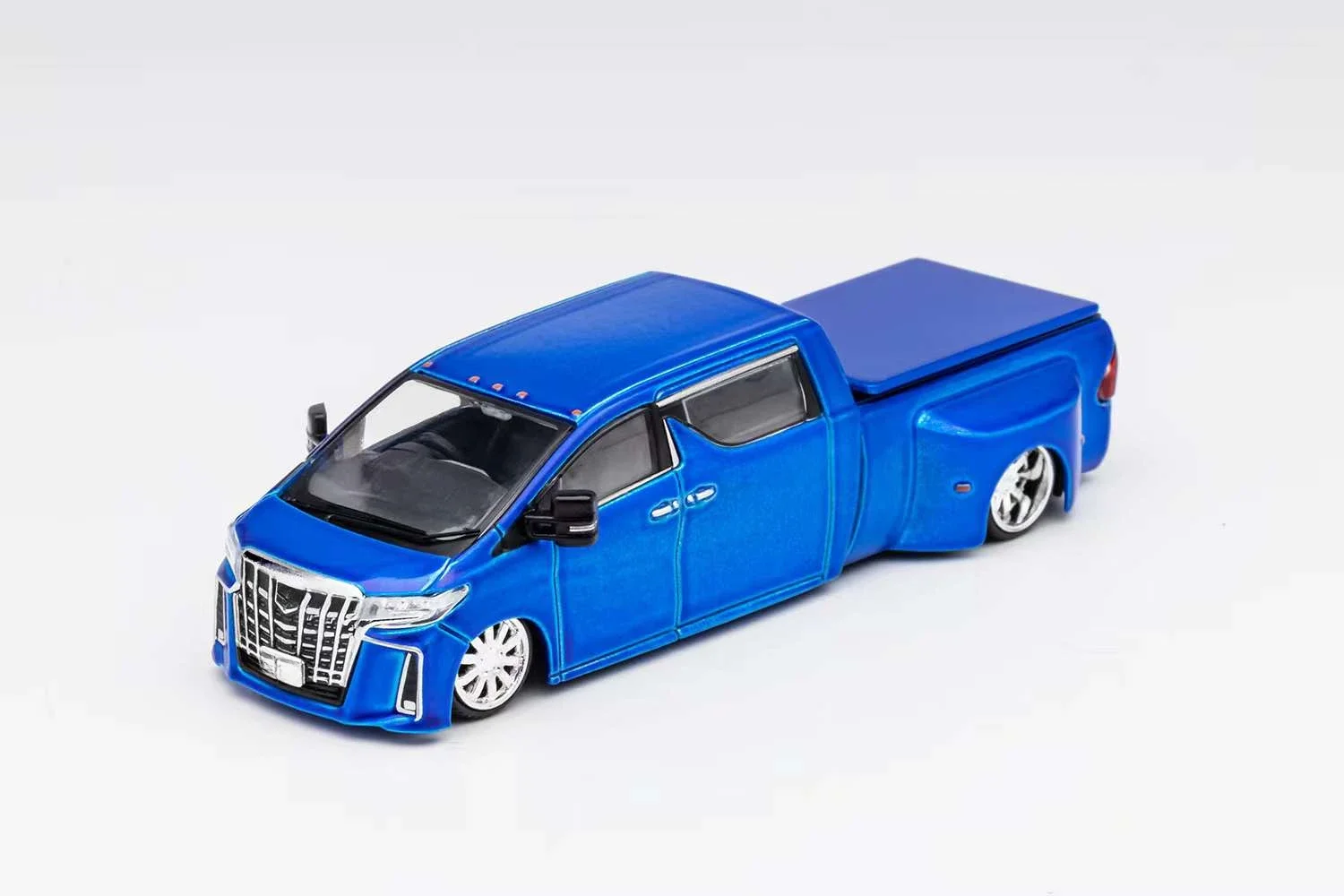 GCD 1:64 Alphard Super Dually pickup Green Black Red BLUE Diecast Model Car