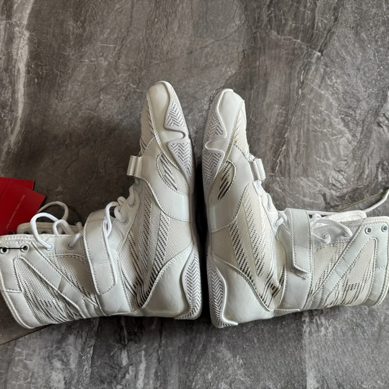 

2025 Hot Sale Wrestling Boots for Men Black Red Boxing Sneakers Mens Gym Training Shoe Competition Sport Fighting Shoe
