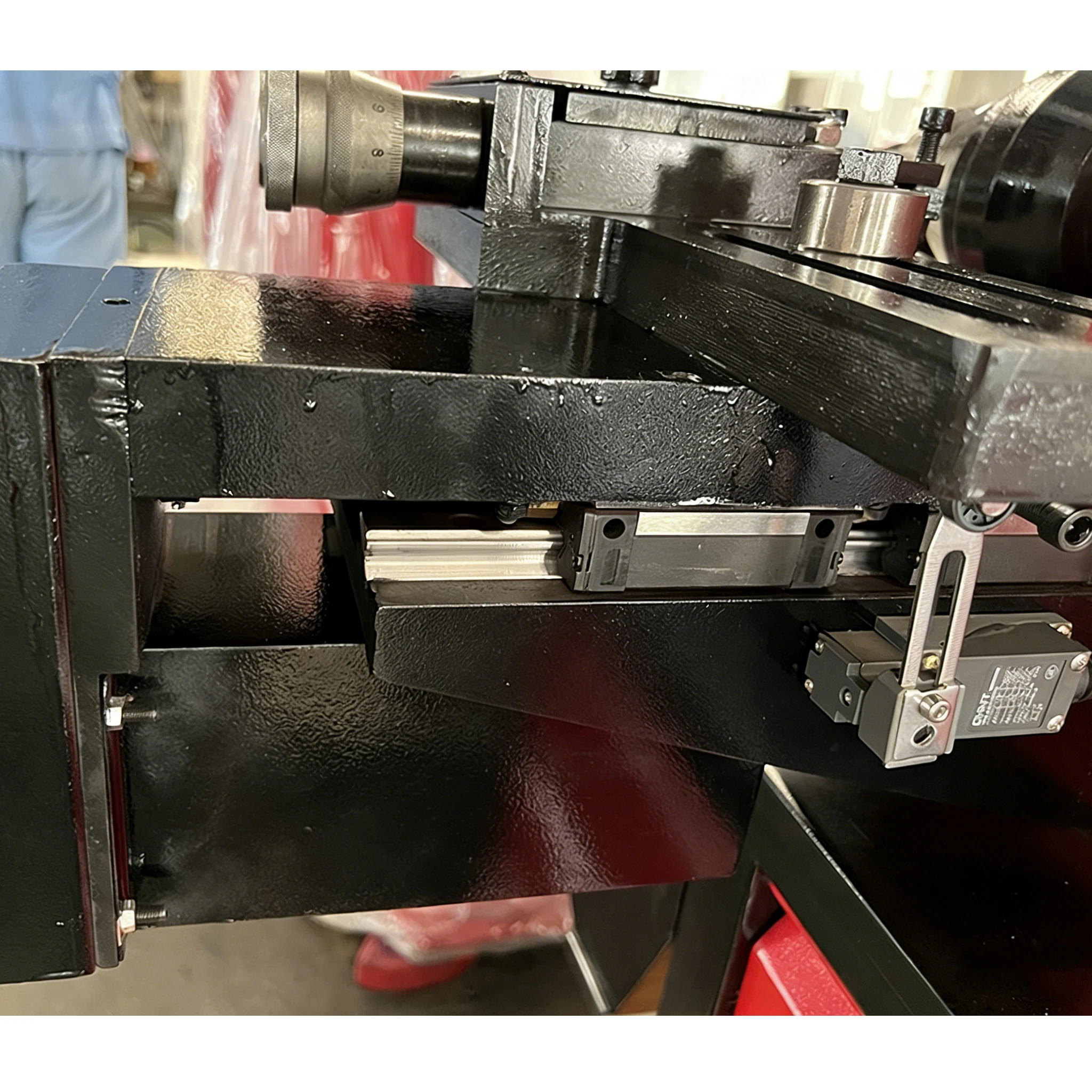 Disc Drum Brake Repair Lathe Machine Brake Lathe for Sale Brake Disc Lathe Machine C45A view 6