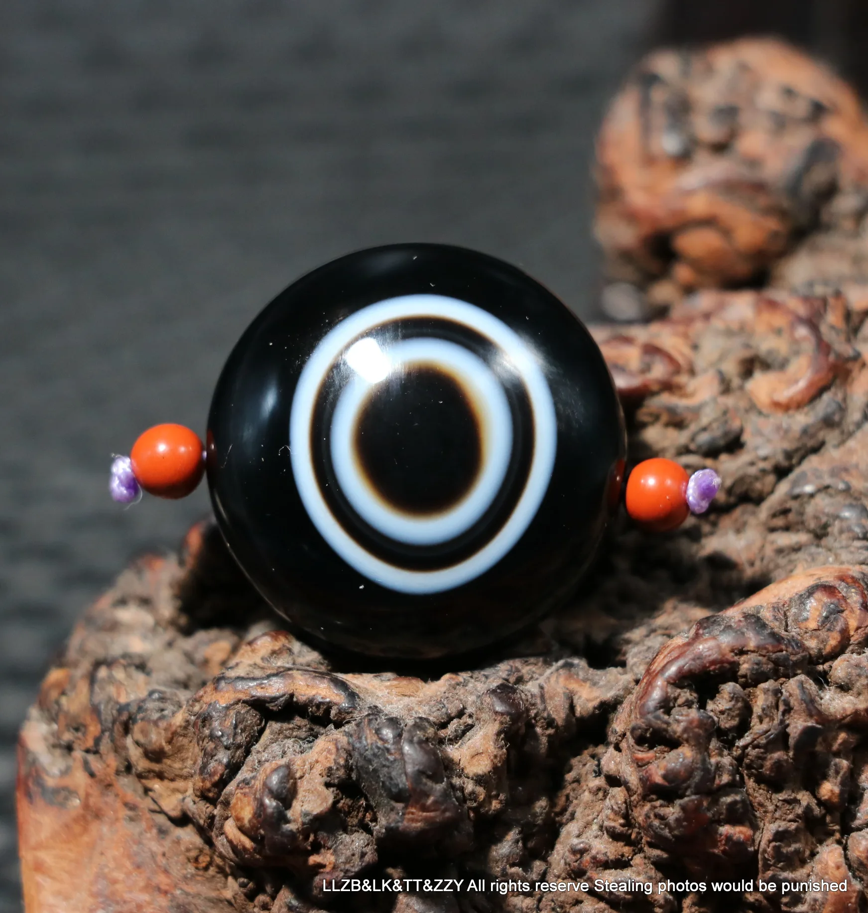 Energy Magic Tibetan Natural Top Old Agate Black&White Goat Eye Heaven Eyed Coin Shape dZi Bead Pendant Amulet Timestown AFD1224