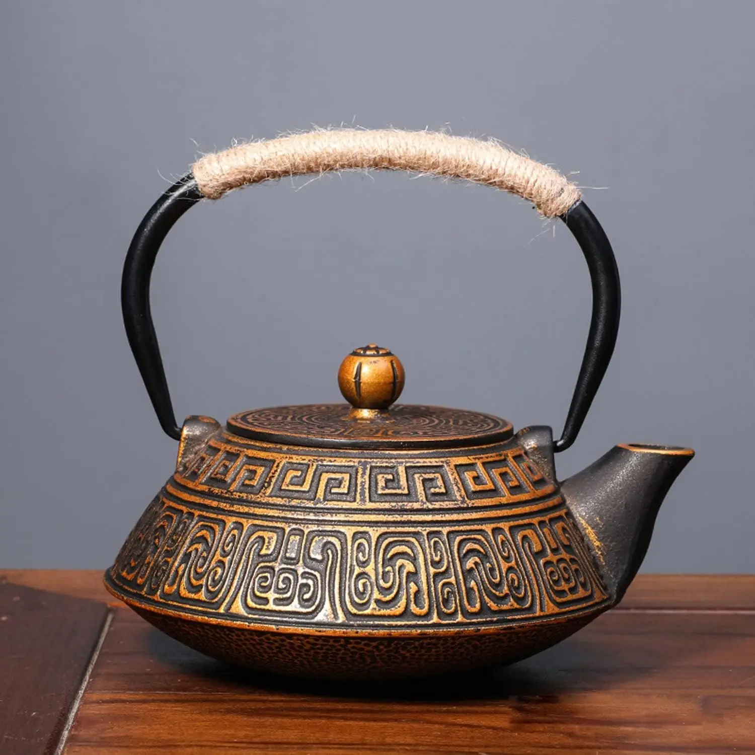 

Whistling Kettle Hand Carved Teapots,Japanese Cast Iron Pot with Hemp Rope Handle,Retro Tea Kettle for Making Tea,Stove Safe Tet
