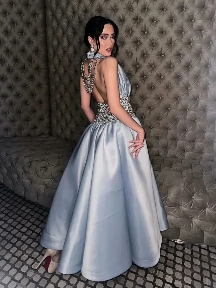 

Luxury Evening Dresses 2024 V Neck Sequins Blue Party Dress Halter Rhinestone Floor Length Saudi Arabia Formal Occasion Dress