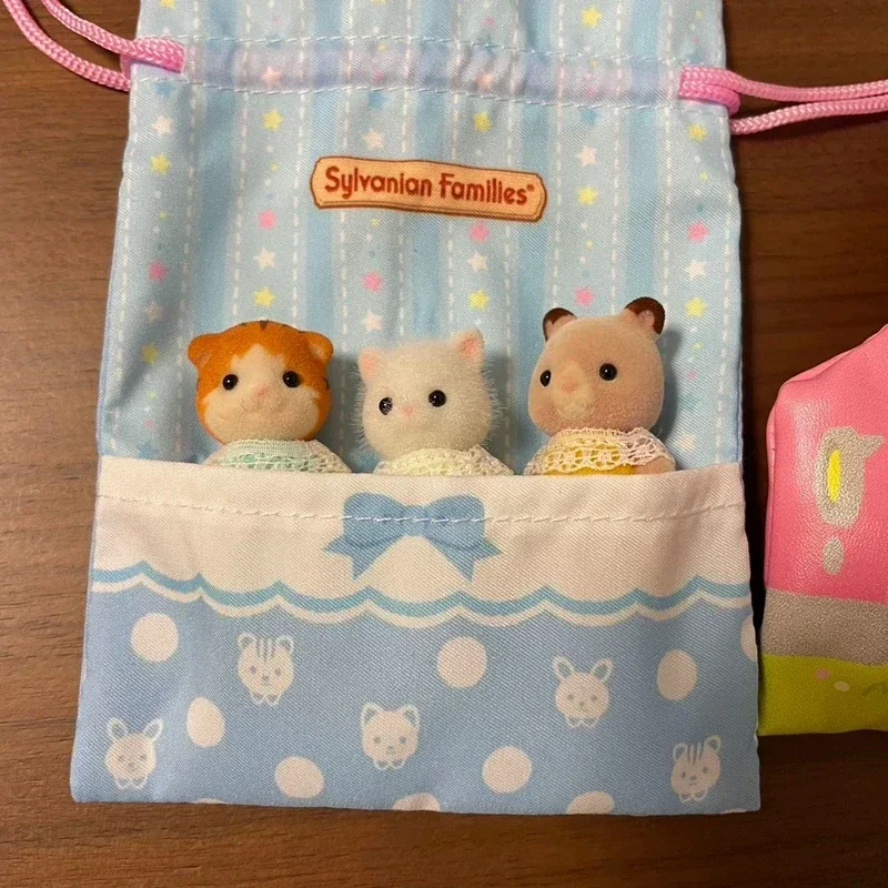 عائلات سيلفانيان سلسلة المفاتيح العمياء اكسسوارات أرقام الألعاب الأصلية حقيبة التخزين المنتهية ولايته أداة فتاة لعب الاطفال الفتيات الثلاثي