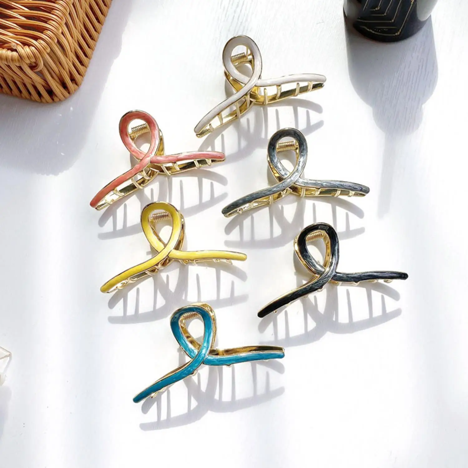 

New Extra Large Metal Hair Claw Enamel Grab Clip Ponytail Clip Alloy Cross Hair Clip Fashion Hair Accessories Hair Pin