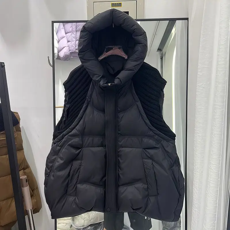 Black relaxed fit
