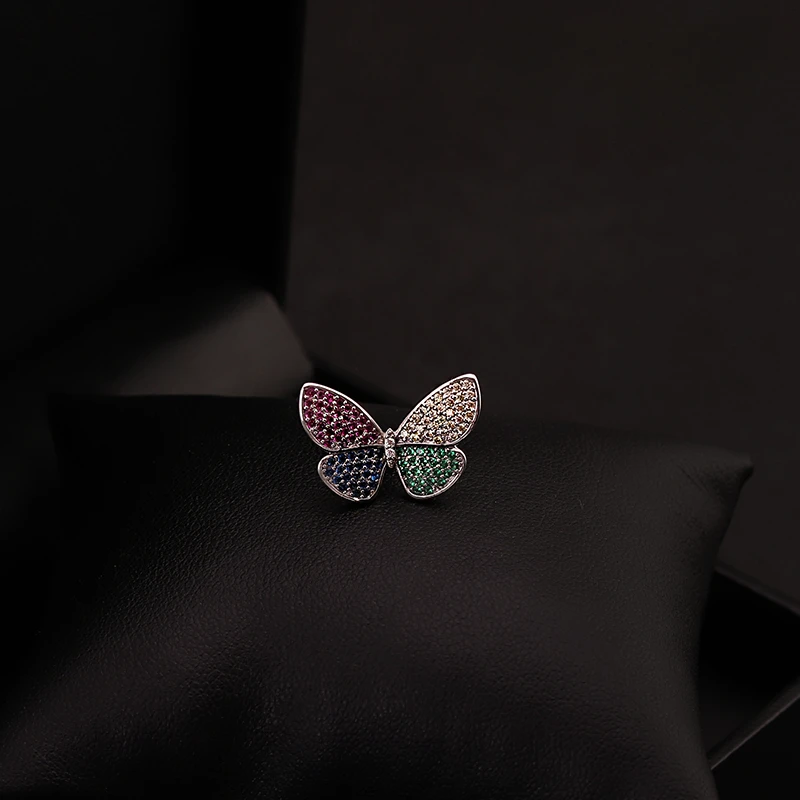 

0359 Exquisite Cute Butterfly Brooch Women's Suit Neckline Anti-Exposure Small Collar Pin Shirt Coat Fixing Buckle Jewelry Gifts