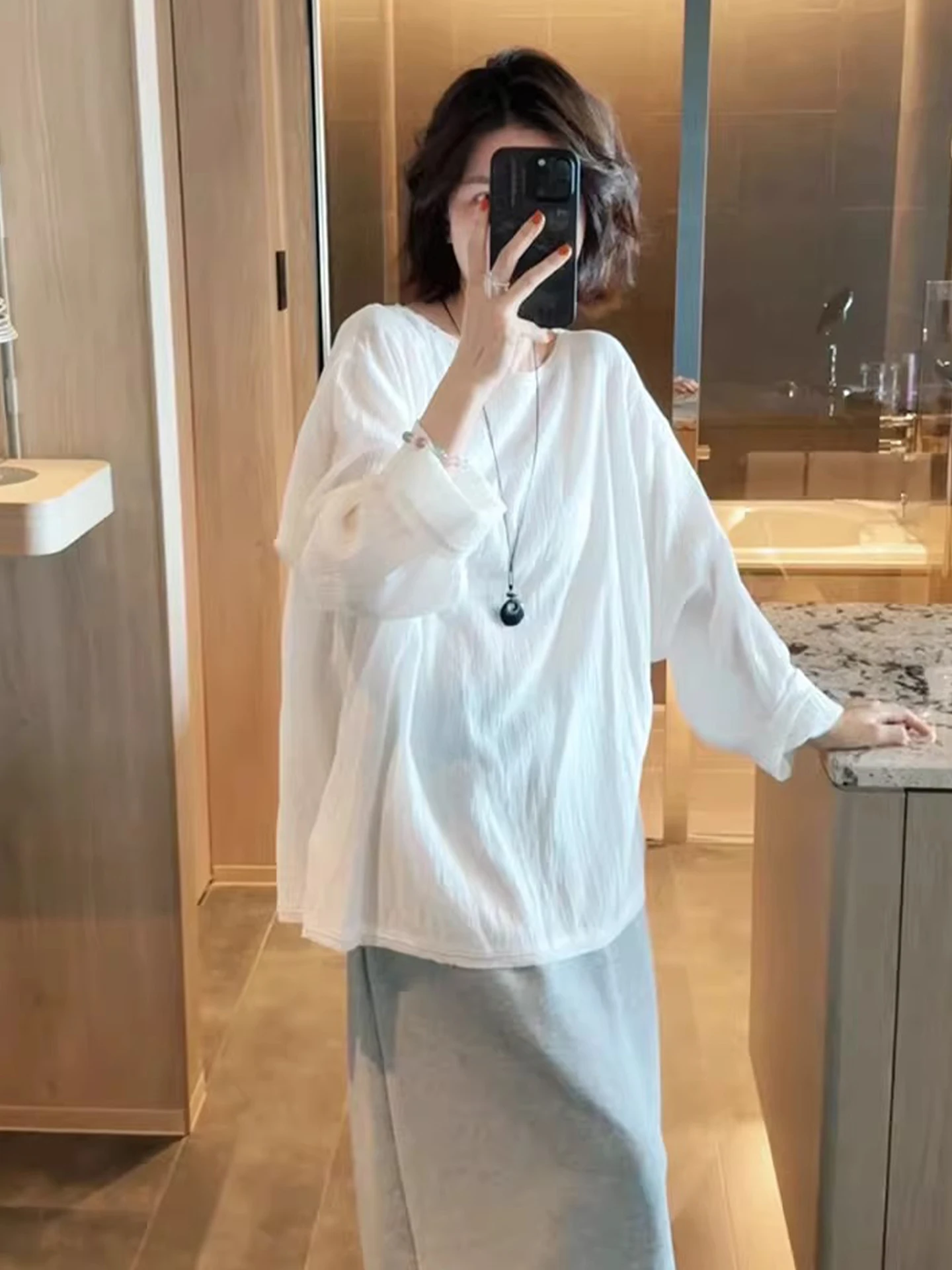 Lekka, luźna, dzianinowa koszulka chroniąca przed słońcem, codzienna, z długim rękawem, okrągły dekolt, jednolity kolor, oddychająca, modna letnia bluzka.