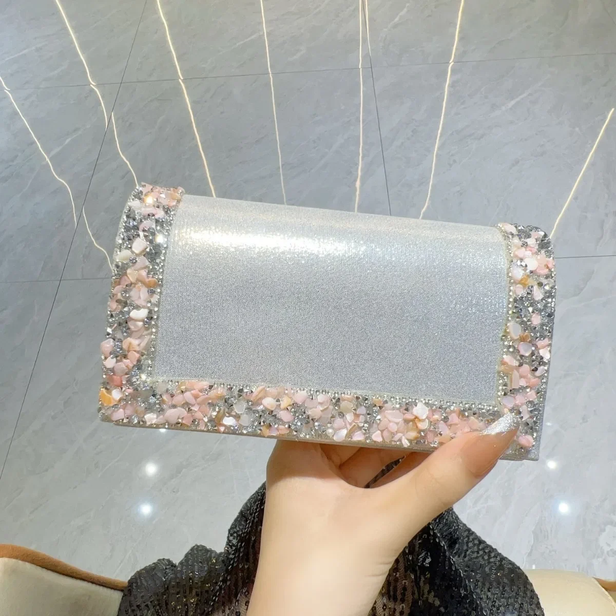 Fashion New Gold Silver Small Clutch Purses For Women Wedding Party Charm Dinner Evening Bag Ladies Chain Shoulder Bag Crossbody