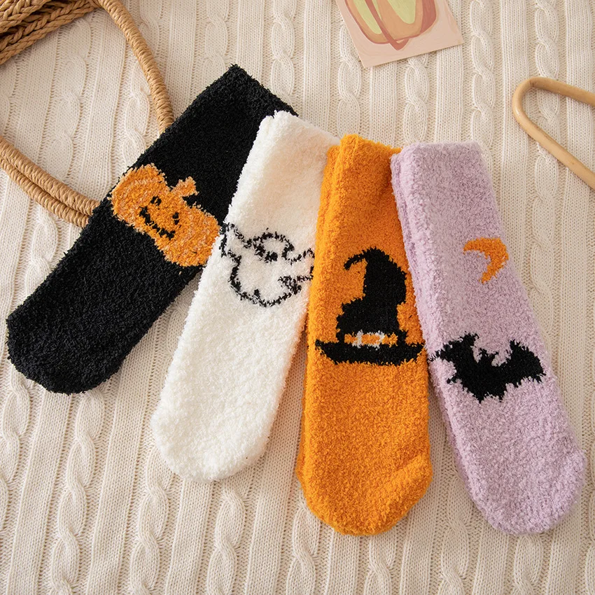 1/5 Paar Damensocken Halloween Lustige Cartoon Kawaii Mid Tube Socken Dicker Plüsch Warme Lässige Korallenvlies Bodensocken für Mädchen