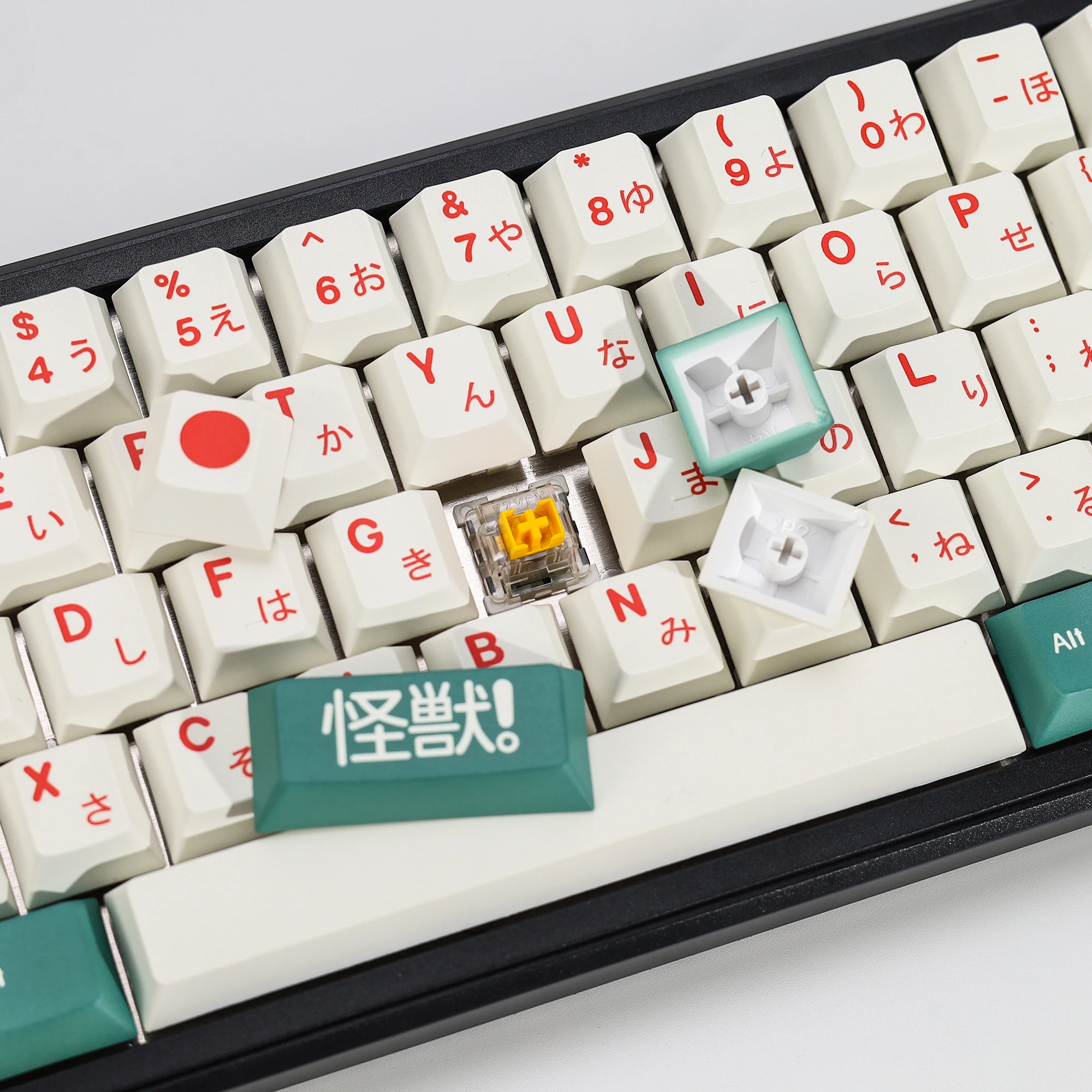 KBDiy Japanische Tastenkappen GMK Kaiju PBT 143 Tasten Retro PBT Cherry Profil Alice ISO Tastenkappen für 60% Gaming Mechanische Tastatur – Detail 4
