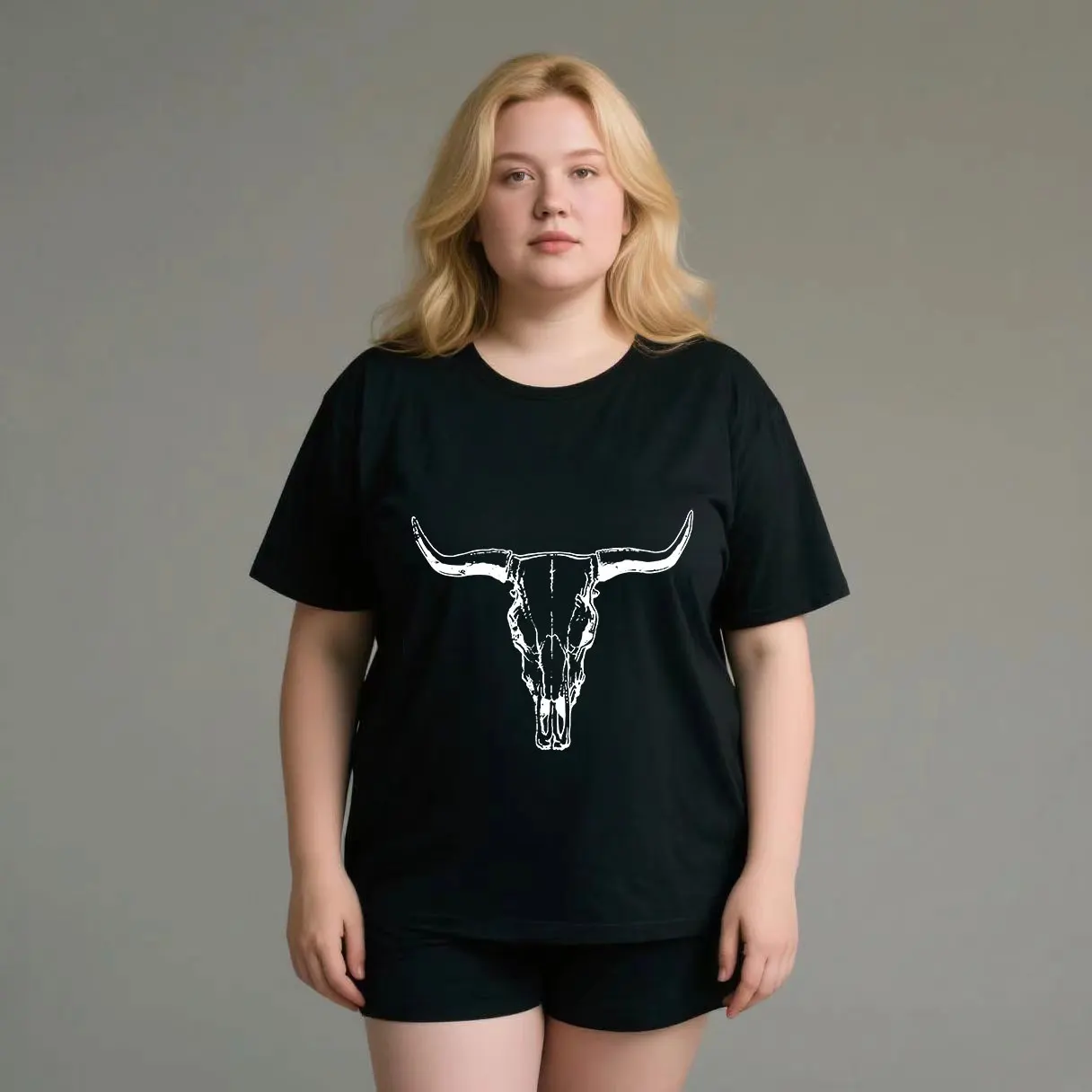 

Bull head pattern print plus size Ladies' casual short sleeved T-shirt black