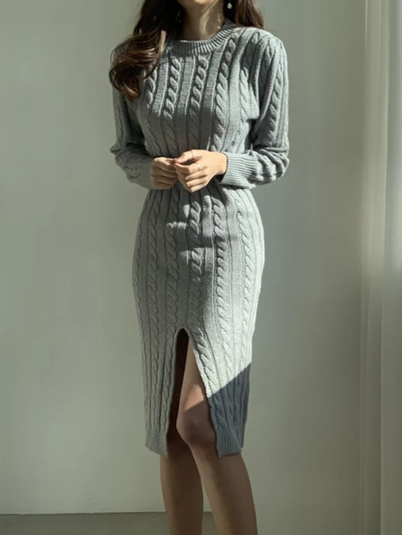 Robe à manches longues et col en v pour femmes, coupe slim, élégante, en tricot côtelé uni, mode automne hiver, longueur aux genoux, garniture de laitue découpée