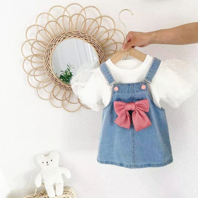 

Summer New Style Girls' Fashionable Bowknot Denim Suspender Dress Baby Girl Trendy Puff Sleeve Sweet Outfit