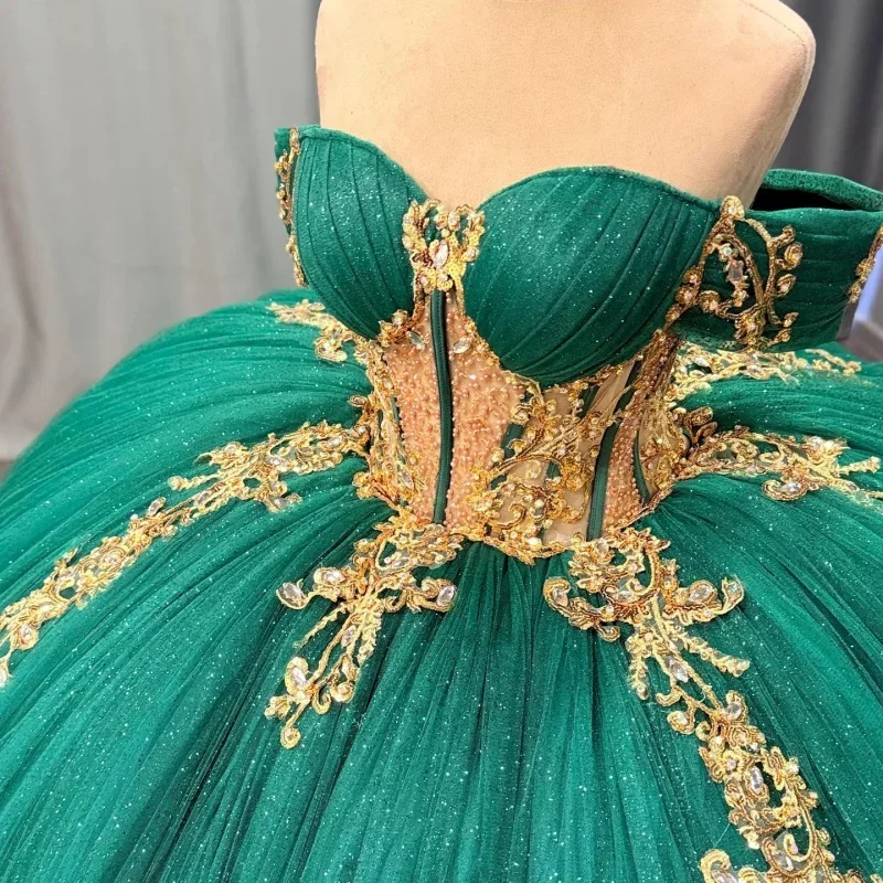 

Shiny Green Quinceanera Dresses Off the Shoulder Glitter Decal Lace Ruffle Long tail Bow Vestido De 15 Quinceanera Anos Sweet 16