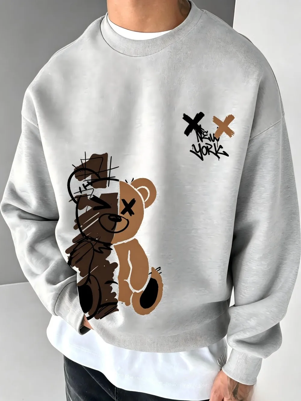 American men's autumn spliced teddy bear letter print soft and comfortable round neck long sleeved T-shirt outdoor casual top view 4