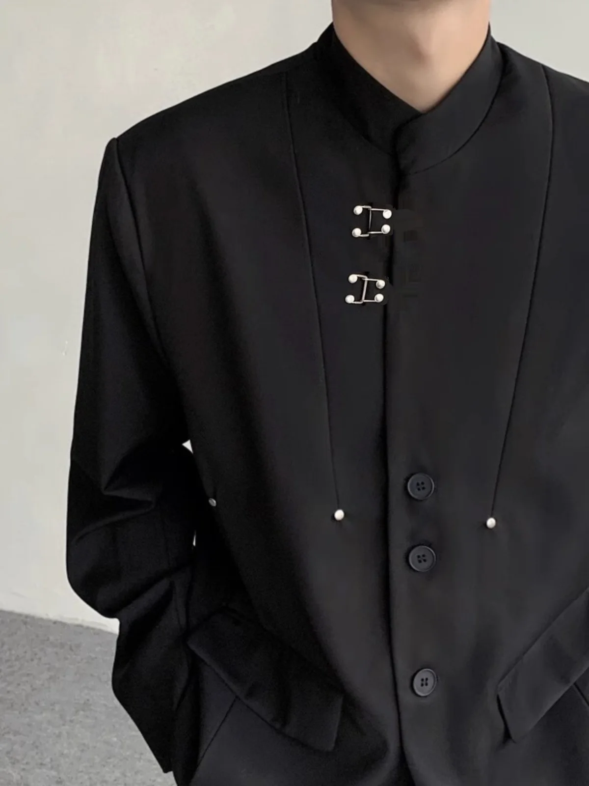 

New Chinese Sle Metal Hook Collar Suit Jaet Men's Casual High-End Bla oulder Pad Jaet Youth Faion Spring Autumn W...