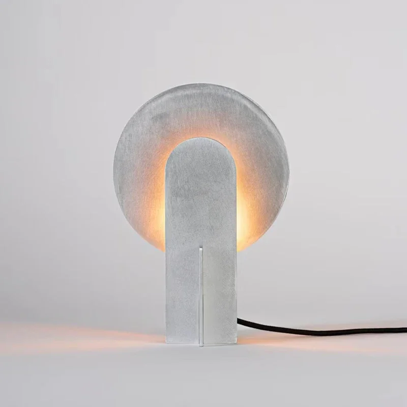 סגסוגת אלומיניום מודרנית splicing שולחן מנורת סלון אווירה מנורת לילה אור חדר שינה תפאורה ליד מיטת שינה תפאורה