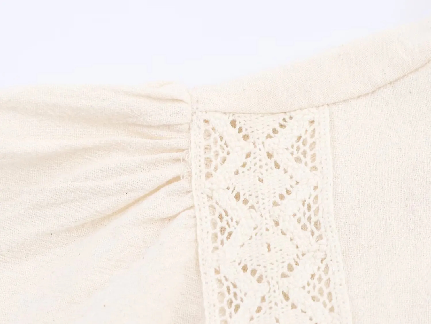 Zomer dames overhemd met enkele rij Kant gehaakte top in vakantiestijl Multi-Buled ronde hals Rechte bloemhaak gebreide vakantietop