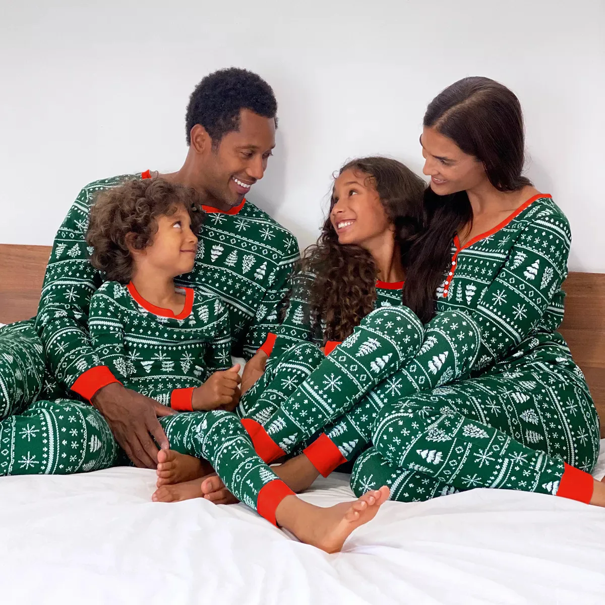 Family Christmas Matching Pajamas Set Xmas Adult Kids Mother And Daughter Father Son Sleepwear Baby Family Look Outfits Santa