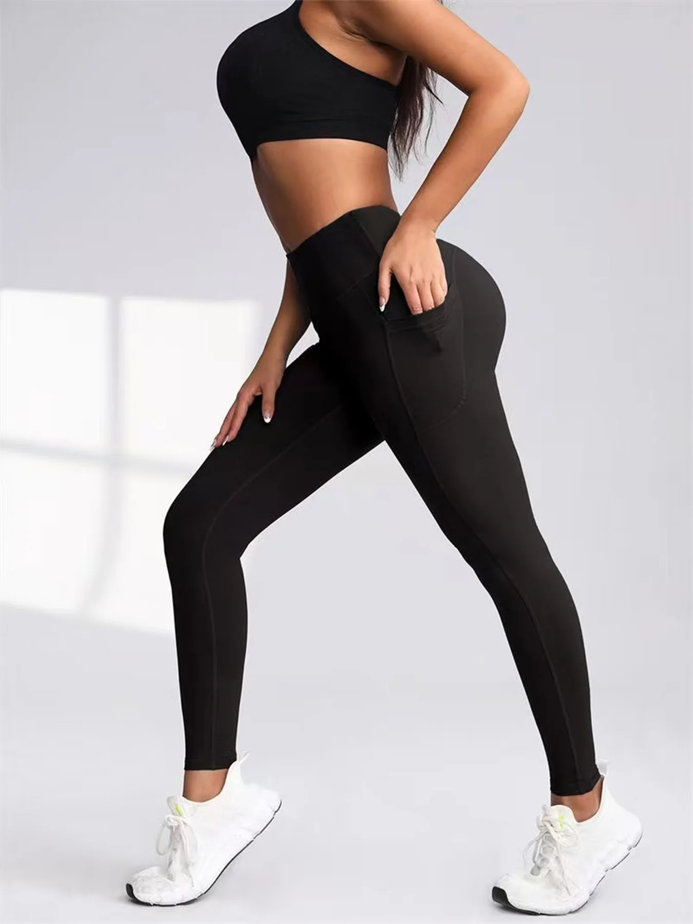 

High-Waisted Yoga Pants Nine-Length Side-Pocket Mobile Phone Elastic Waistband Tummy Control Butt Lifting Tight Fit Trousers