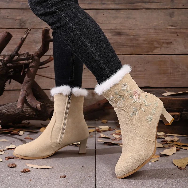 أحذية طويلة مطرزة على الطراز الوطني، أحذية صوف سميكة دافئة بمقدمة مدببة #3