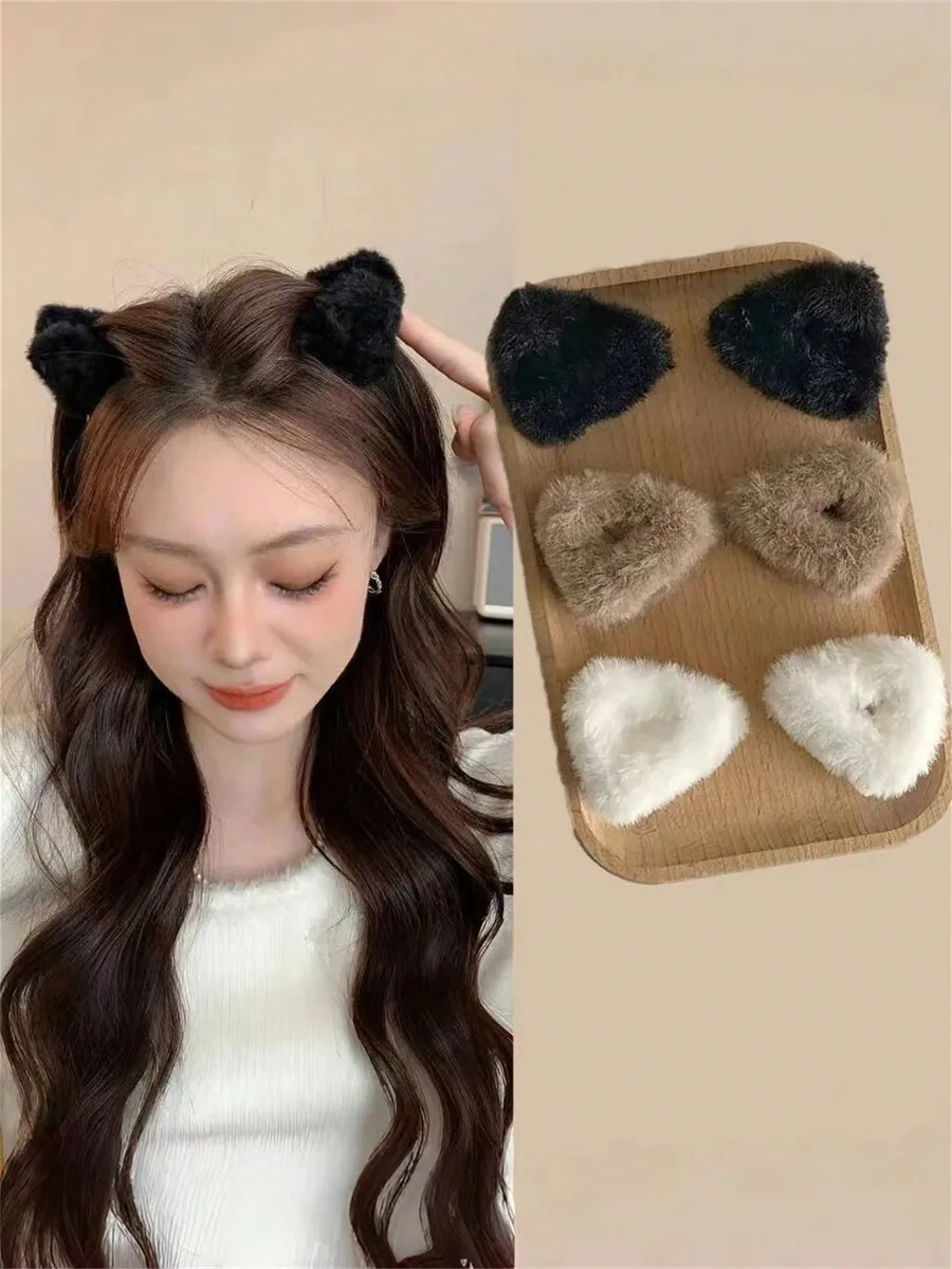 

2pcs Womens Furry Cat Ear Triangle Plush Hair Clips For Daily Wear