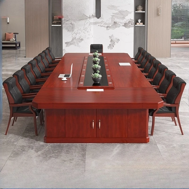 

Комплект офисной мебели: длинный стол, современный стол для тренингов и совещаний, конференц-стол, офисный стол руководителя, стулья, коммерческая мебель