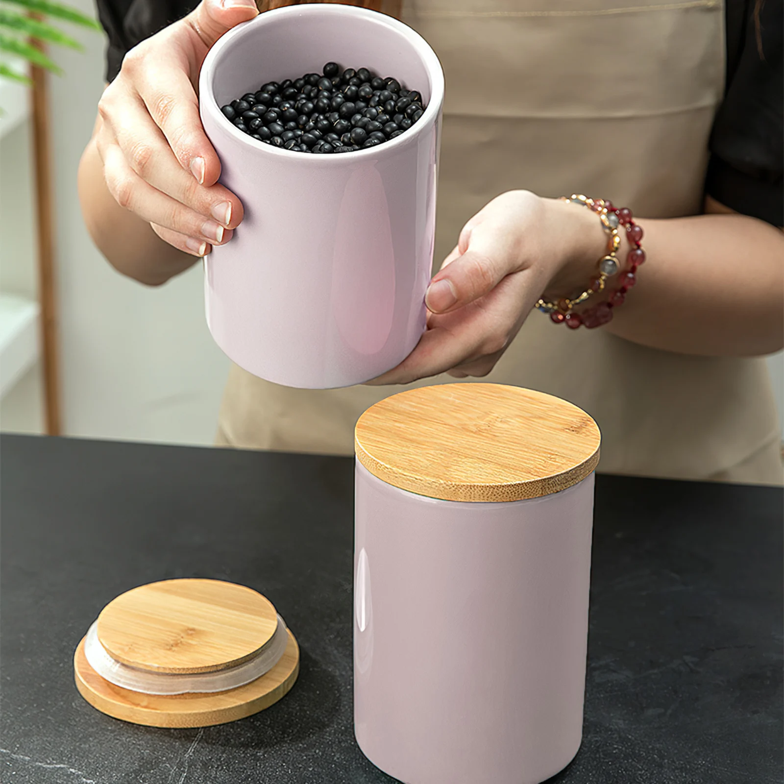 

Kitchen Ceramic Sealed Pot Moisture-Proof Coffee Milk Powder Food Storage Jar With Wooden Lid Round Store Seasoning Box Decora