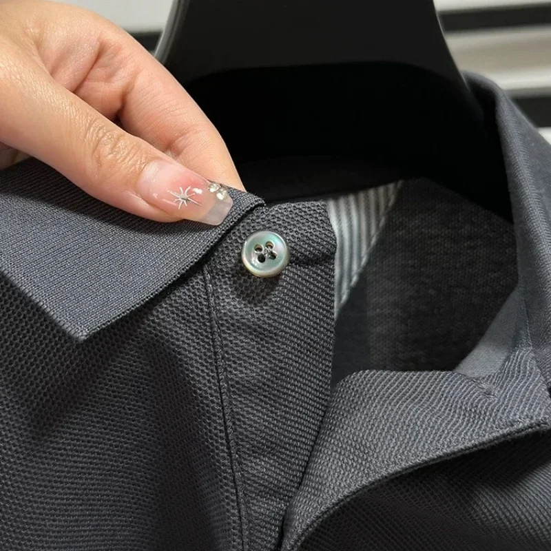 100% reine Baumwolle 2026 High-End Marken Herren Kurzarm-Poloshirt Sommer Mode Luxus Logo Besticktes Golf-Oberteil Lässiges T-Shirt – Detail 37