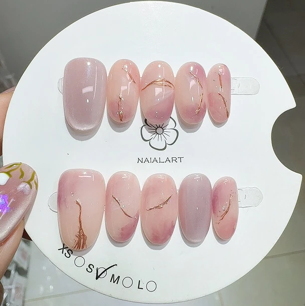 10 pezzi glitter cat eye corto ovale fatto a mano unghie finte rosa sfocato con motivo dorato stampa sull'unghia copertura completa manicure indossabile