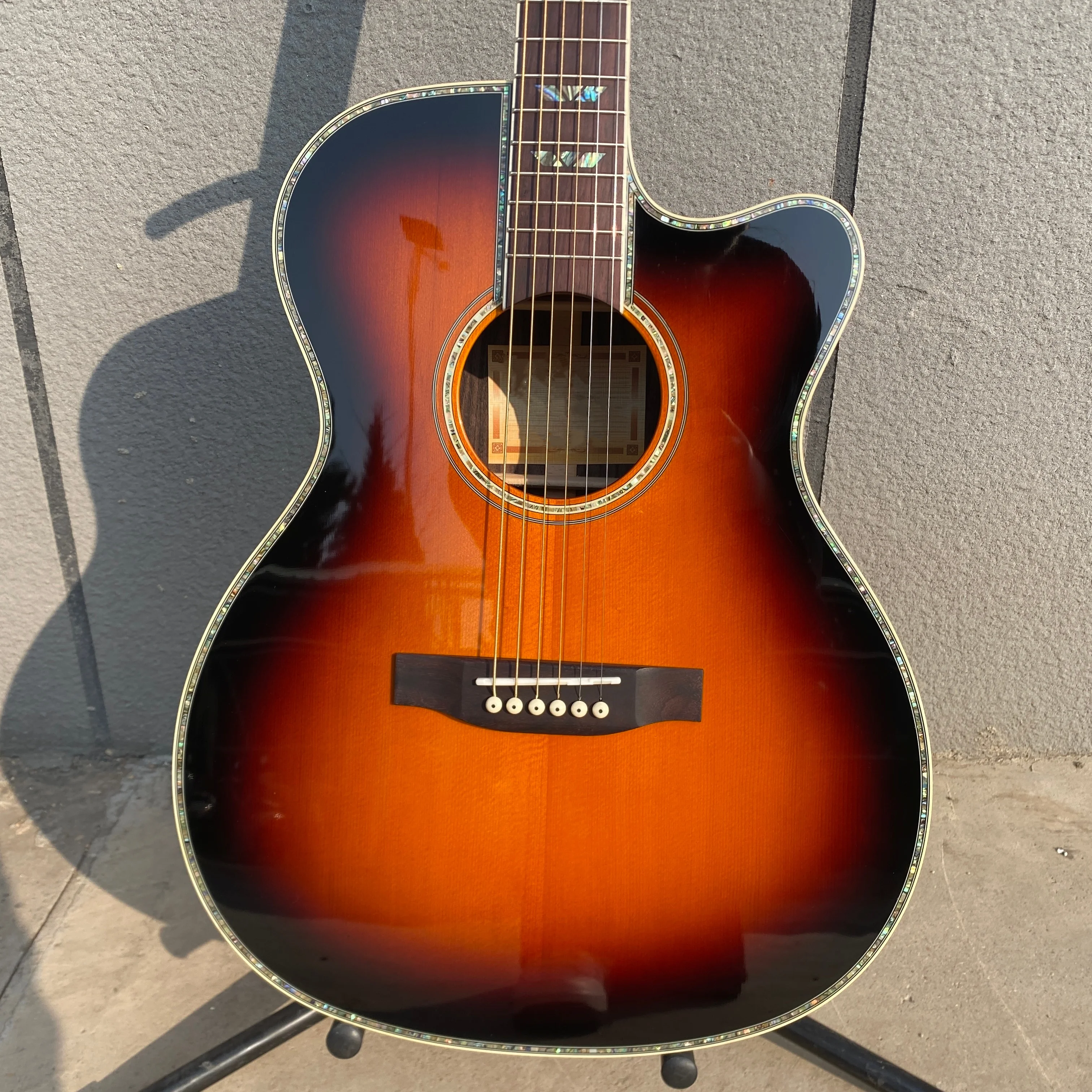 Original Guitar, 22 Frets, Ebony Fingerboard, Spruce Wood Panel, Beautiful Sound, Durable Structure, Rosewood Side Panel, Free Shipping