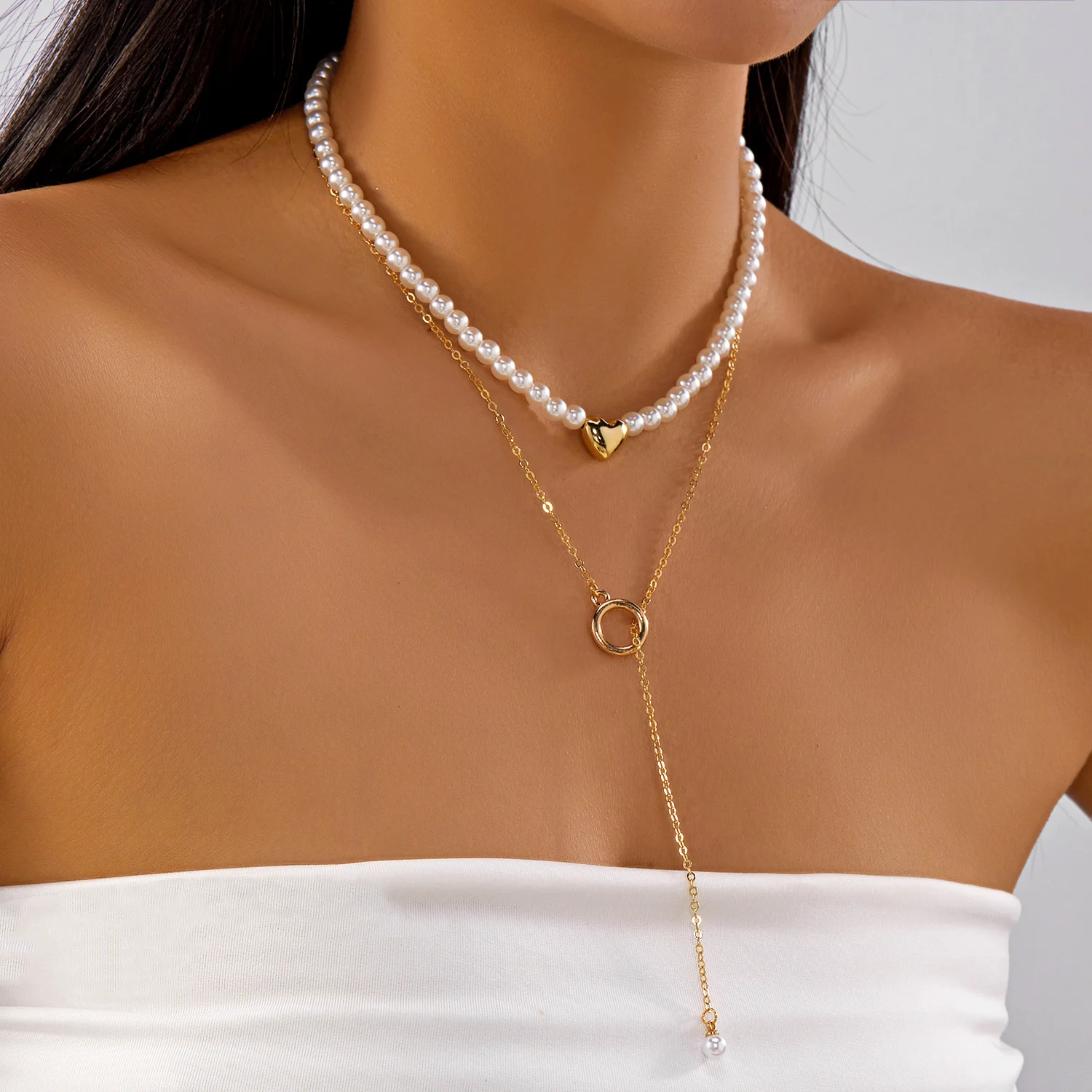 Moderne barocke Imitationsperlen-Halskette für Frauen, glitzernde Herz-Gold-Farben-Kette, geschichtete Halskette, Party-Schmuck-Accessoires – Detail 7