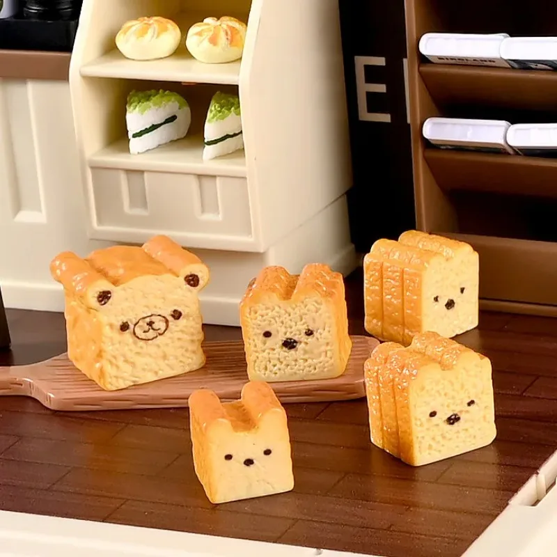 

10Pcs Miniature Cartoon Bear Fake Food Toast Bread Accessories Resin Cabochon Craft DIY Dollhouse Refrigerator Magnet Prop