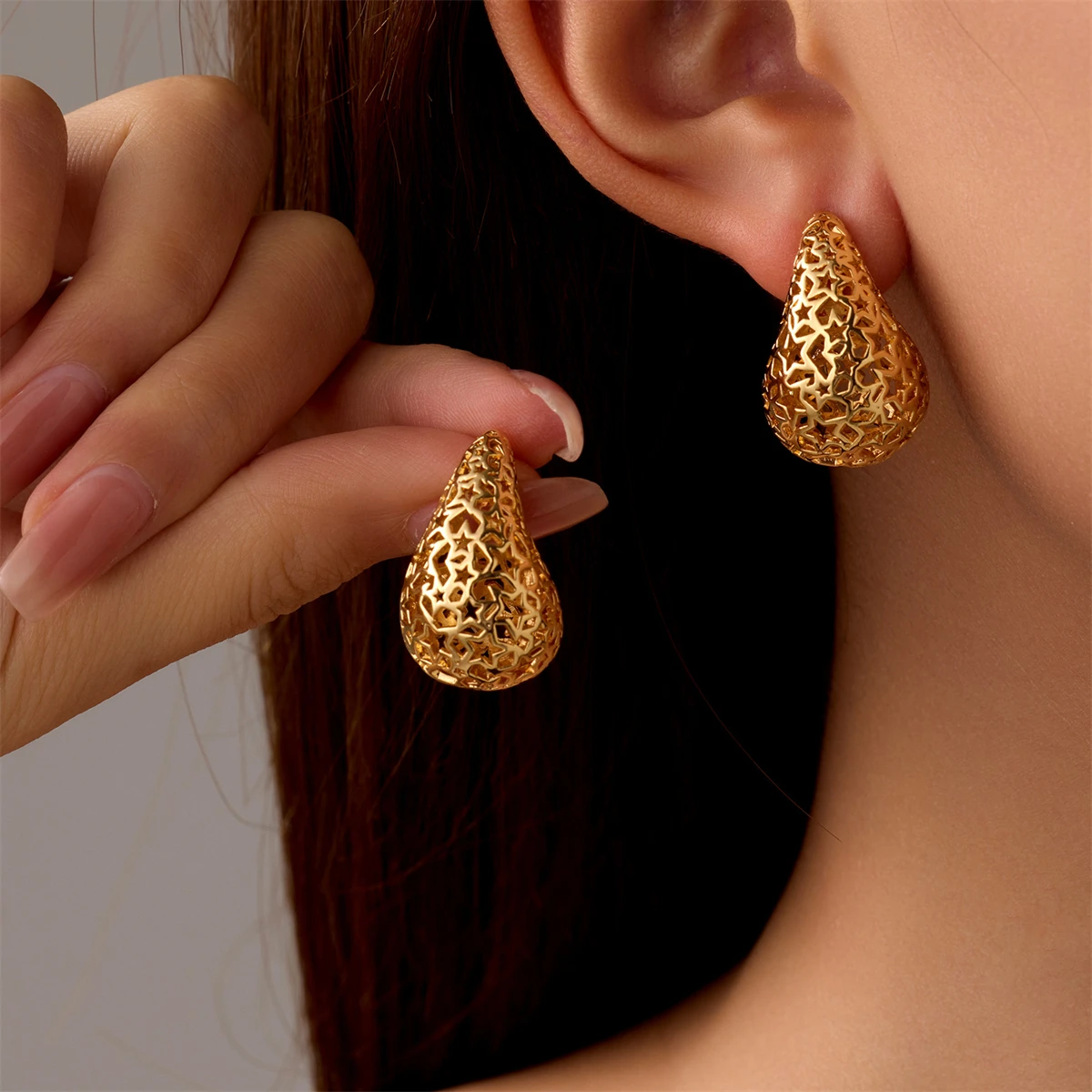 

Elegant Hollow Teardrop Earrings for Women Statement Retro Star Pattern Lightweight Drop Earrings Party Fashion Jewelry Gift