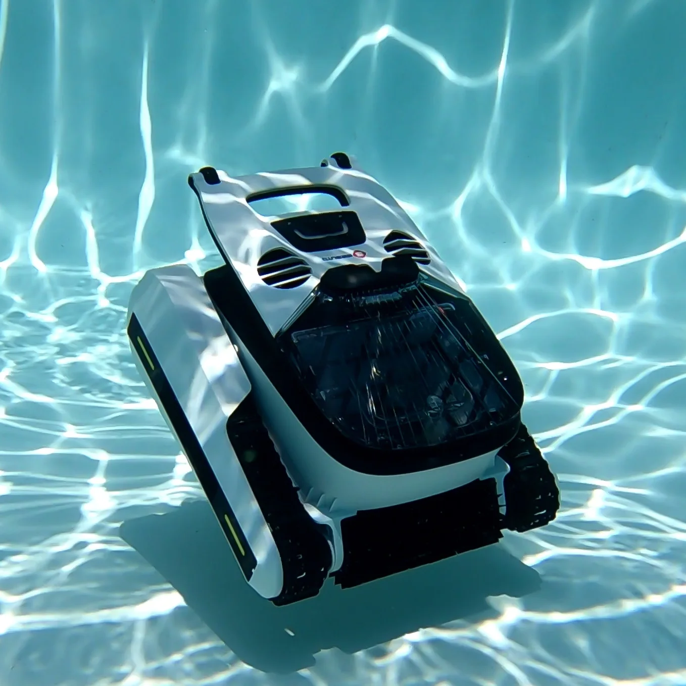 Wireless Automatic Pool Cleaner Mobile Phone Control Robotic Swimming Pool Cleaner That Can Climb