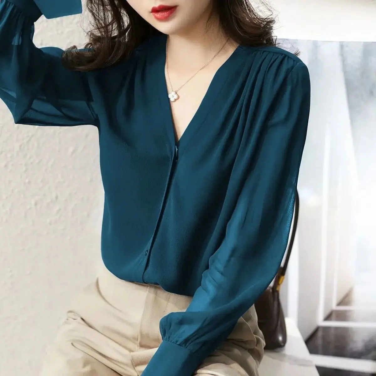 

Women's Clothing Chiffon Blouse Spring Fall V-Neck Long Sleeve Slim Fit Retro Minimalist Elegant Feminine Office Chic Solid