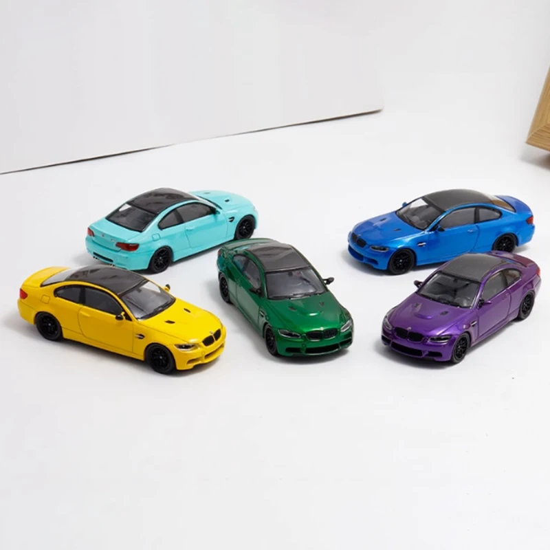 

МОДЕЛЬ FINE, масштаб 1:64, M3 E92, имитация сплава, модель автомобиля, статическая коллекция, украшенные праздничные подарки, игрушки, классический сувенир, подарок