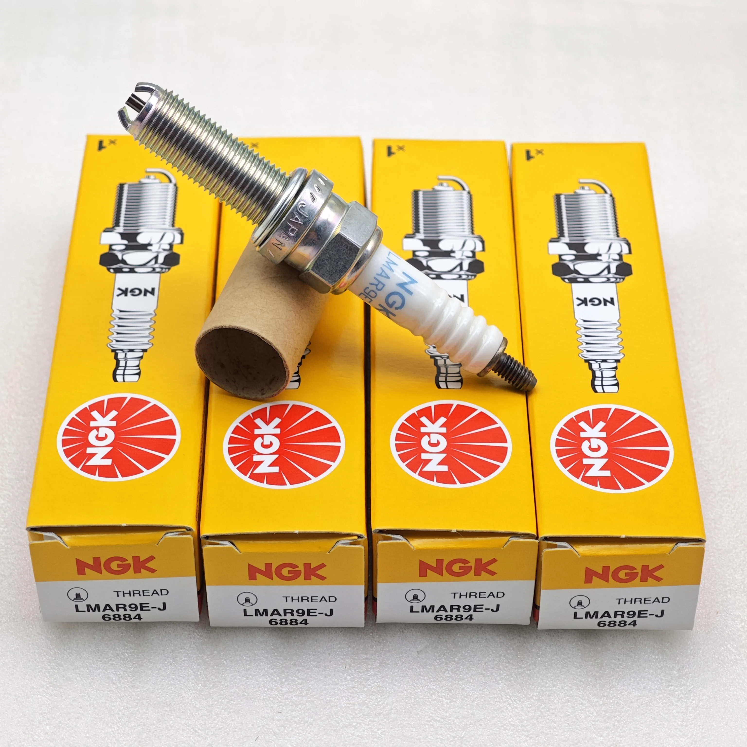 1pcs 4pcs Original NGK Spark Plug LMAR9E-J 6884 Suitable For HHV