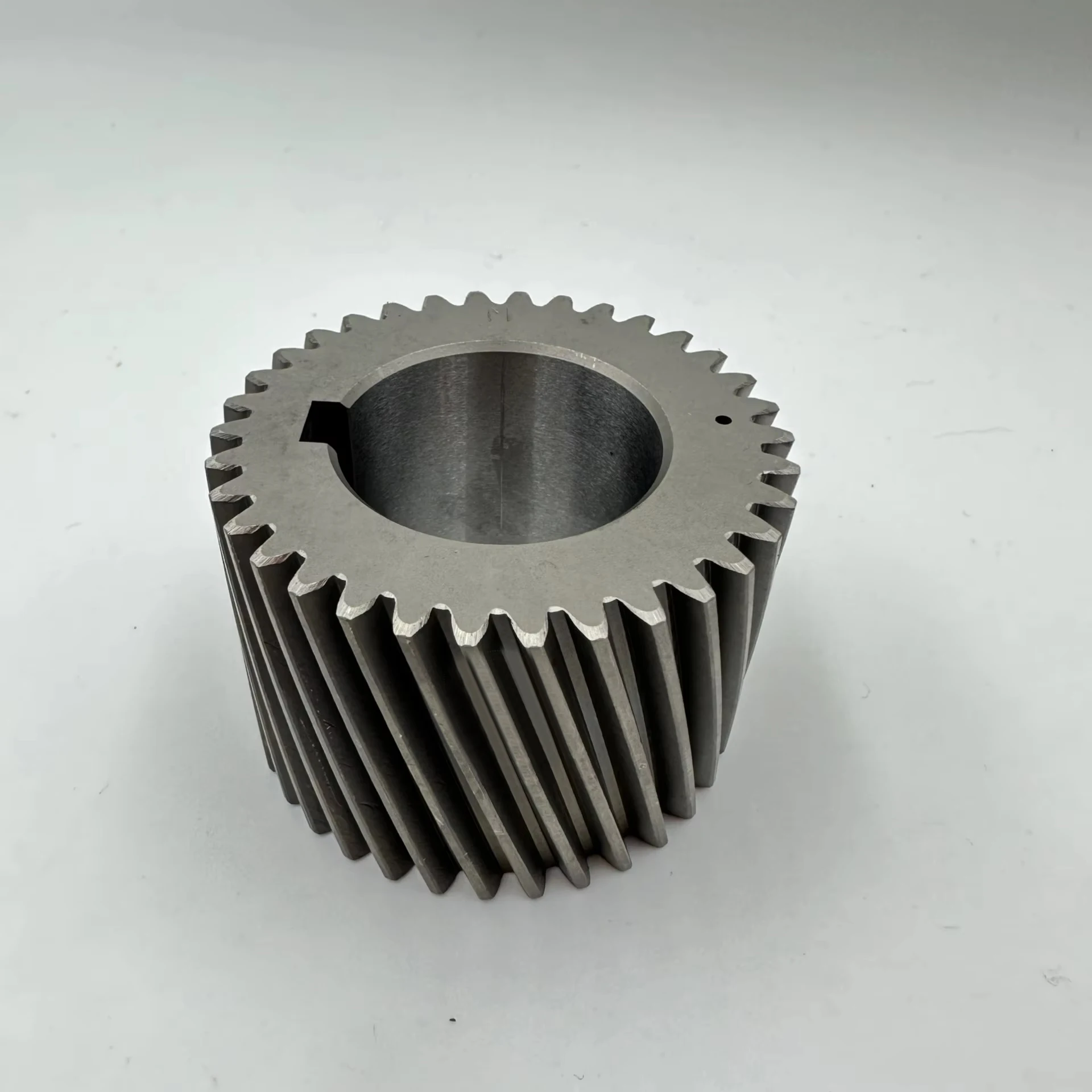 

1A021-24110 1a02124110 h40mm crankshaft gear for v2203 v2403 c2.4 crankshaft gear 34t